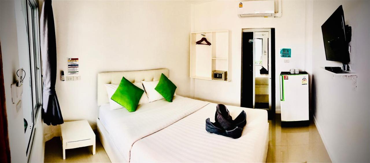 Hotel Koh Larn White House Zewnętrze zdjęcie