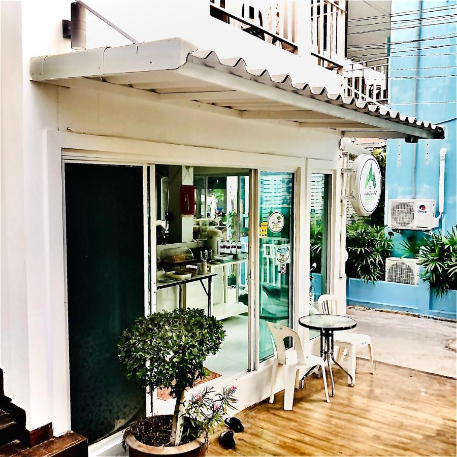Hotel Koh Larn White House Zewnętrze zdjęcie
