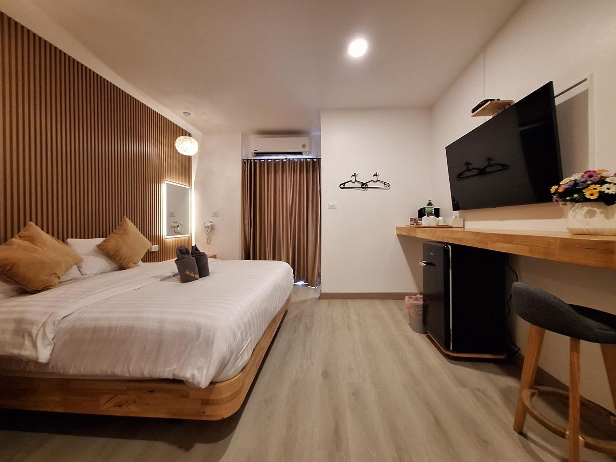 Hotel Koh Larn White House Zewnętrze zdjęcie
